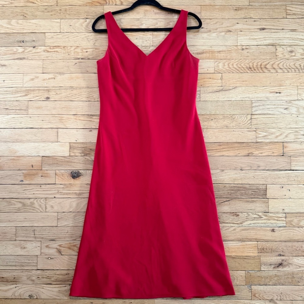 Elegant Red Sleeveless Dress